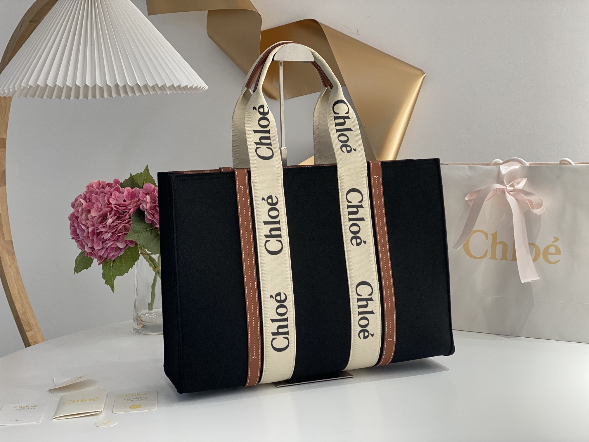 Chloe Large Woody Tote Bag In Linen 